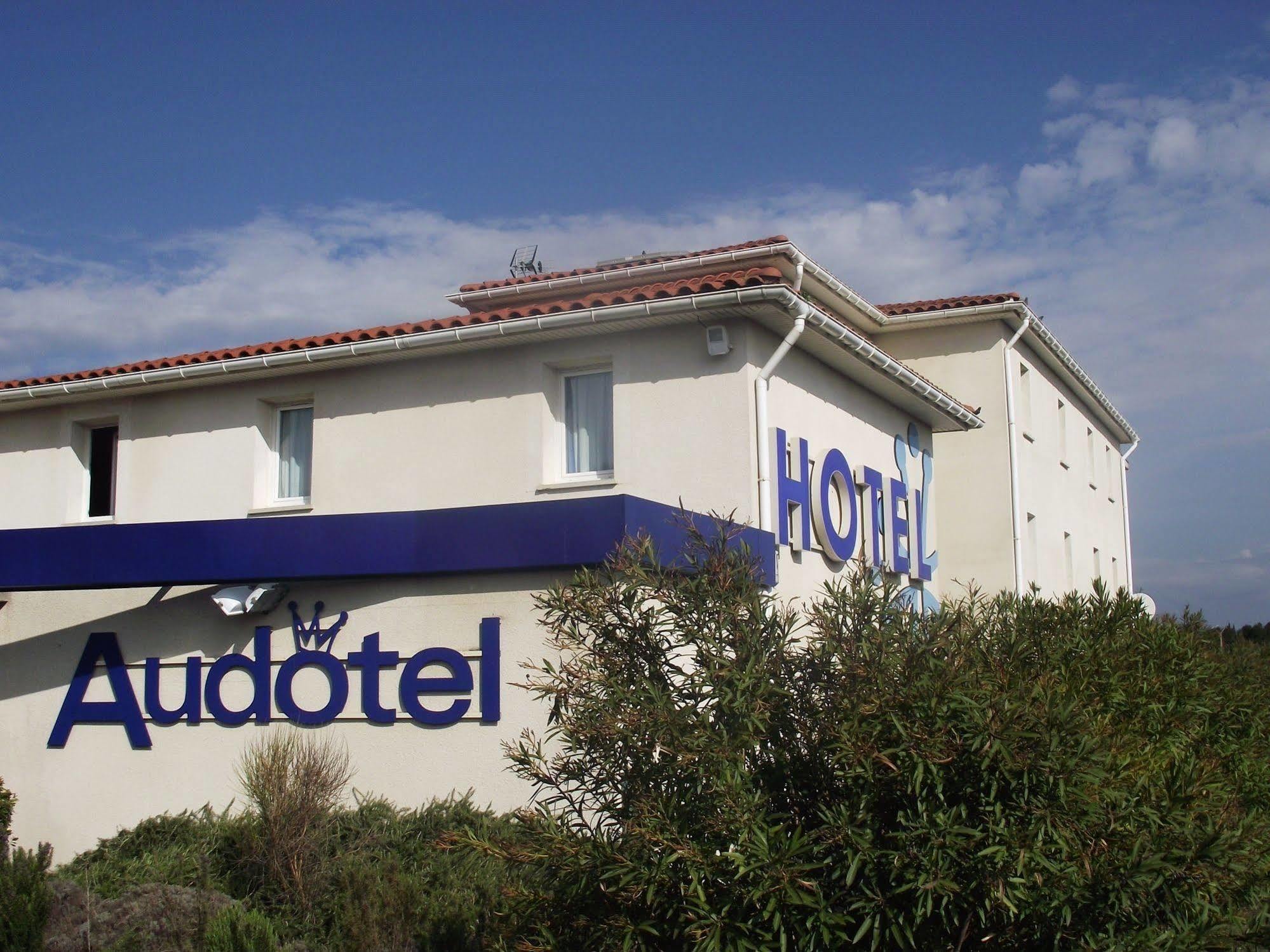 Audotel Carcassonne Buitenkant foto
